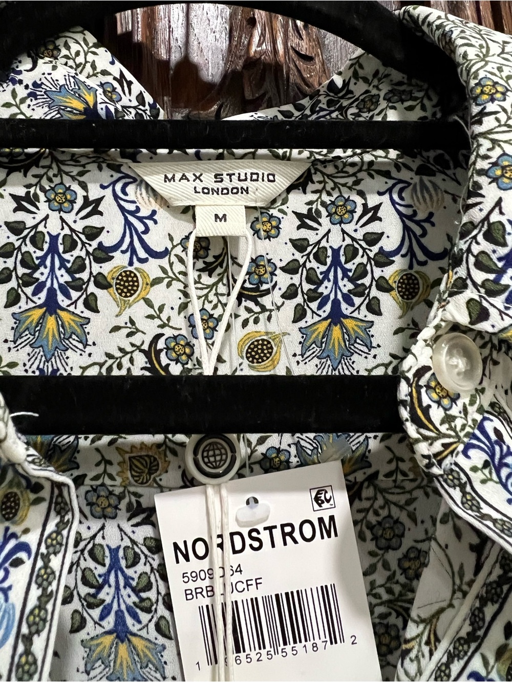 Max Studio LONDON Floral Button-Front Long Sleeve Dress in White blue & Olive - Picture 2 of 3